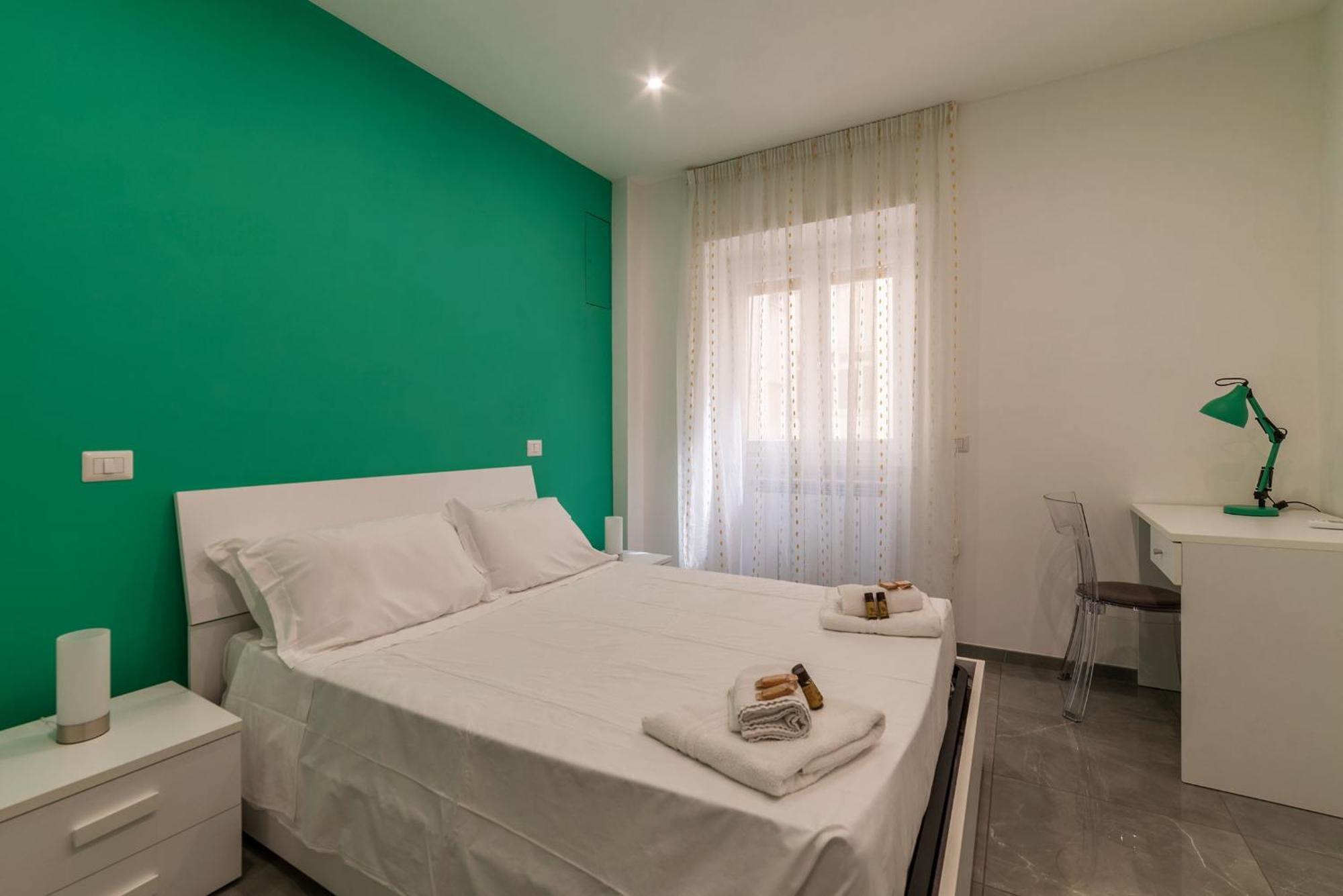 Joivy Delightful 3-Bed Flat With Balcony Apartment โรม ภายนอก รูปภาพ
