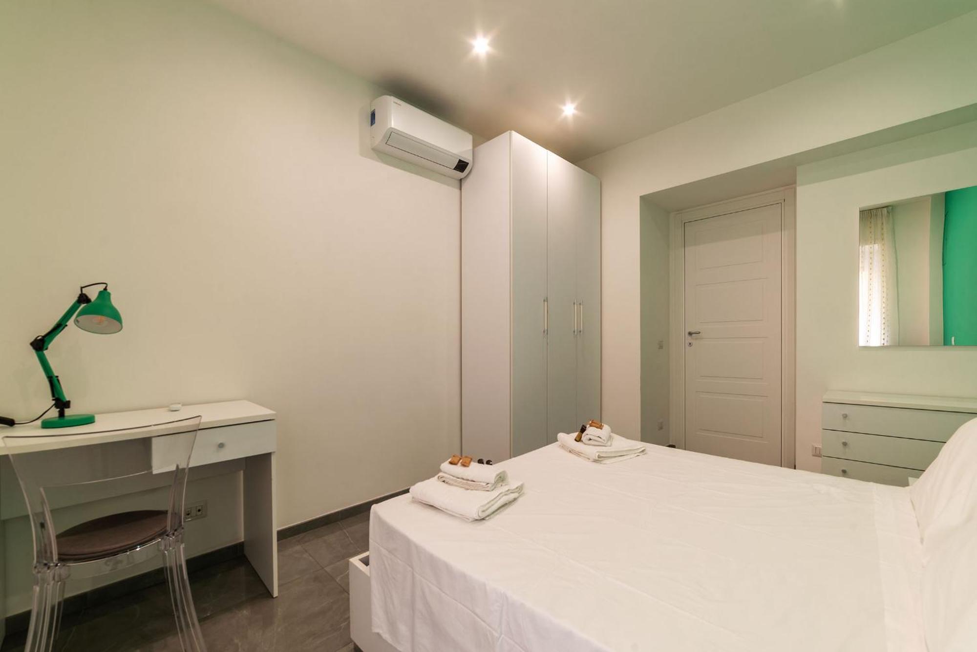 Joivy Delightful 3-Bed Flat With Balcony Apartment โรม ภายนอก รูปภาพ