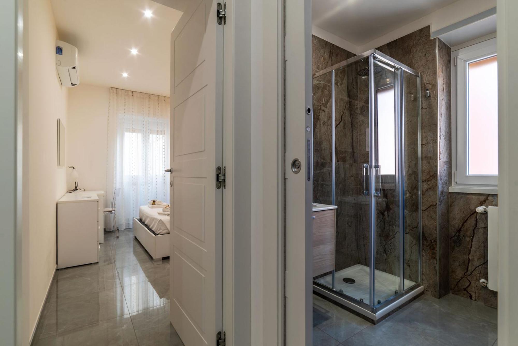 Joivy Delightful 3-Bed Flat With Balcony Apartment โรม ภายนอก รูปภาพ
