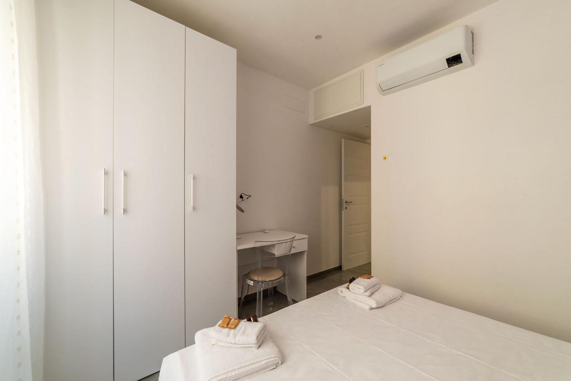 Joivy Delightful 3-Bed Flat With Balcony Apartment โรม ภายนอก รูปภาพ