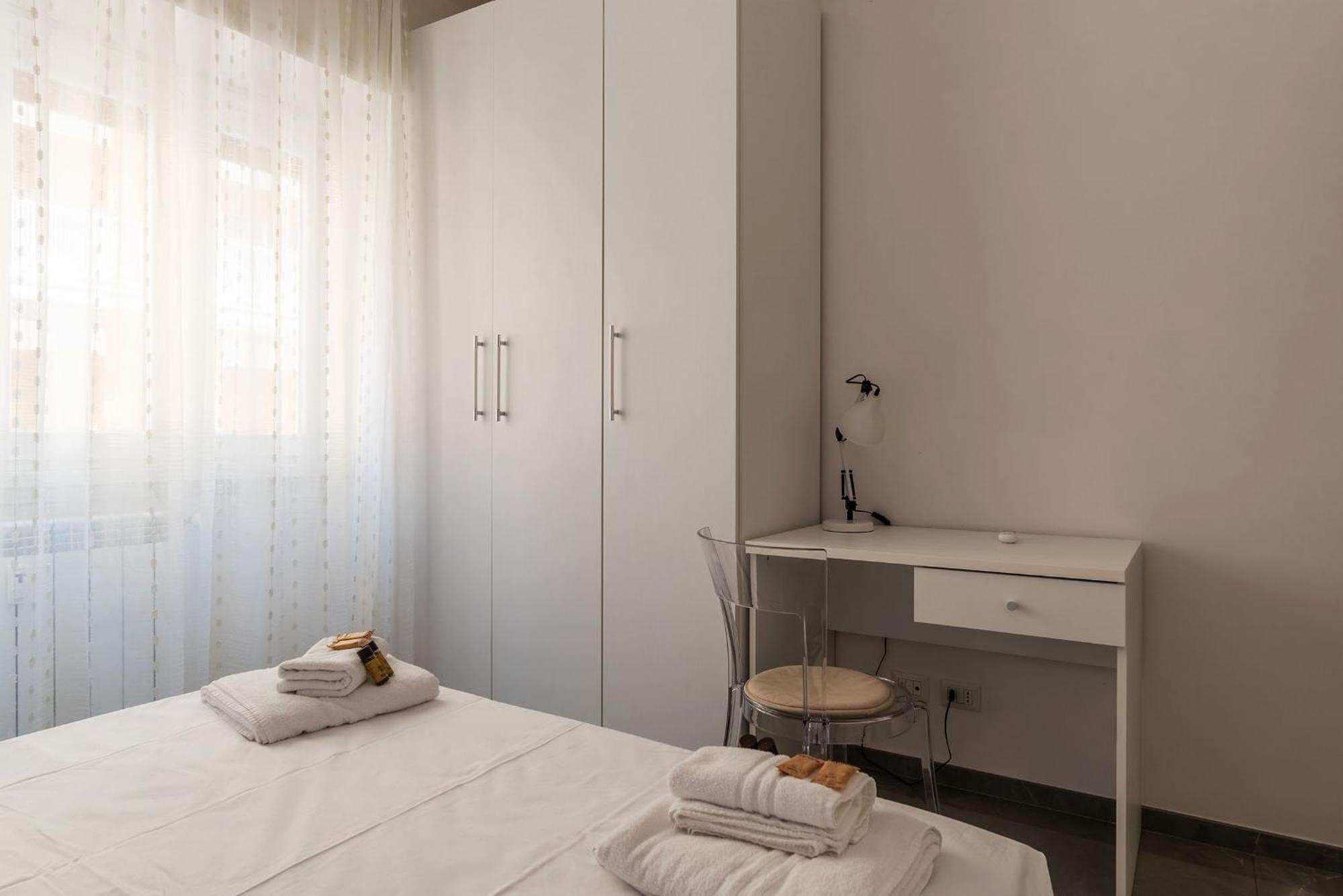 Joivy Delightful 3-Bed Flat With Balcony Apartment โรม ภายนอก รูปภาพ